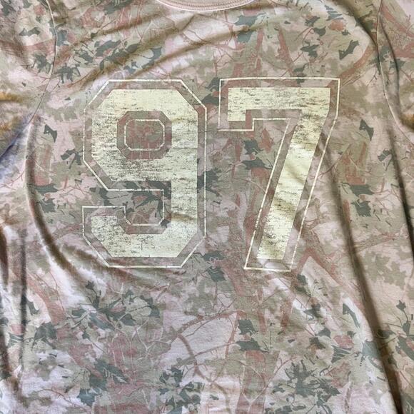 Women's Camo 97 Short Sleeve Graphic T-Shirt - Pink Size Small - Picture 3 of 6